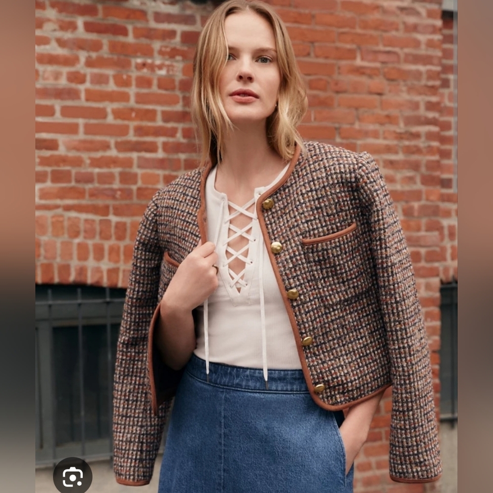 NWT Ann Taylor Weekend Tweed Crew Neck Jacket